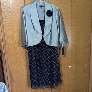 Le Bos women’s 2 piece suit size 16 sleeveless dress with blazer